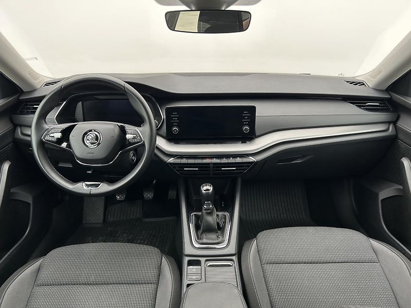 Škoda Octavia 2.0 TDI Ambition Plus - fotka 6 z 28