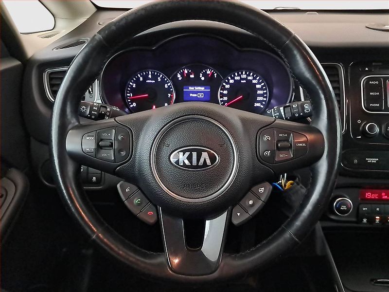 Kia Carens (2015) 2.0 GDI, Tempomat - fotka 15 z 16