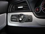 BMW Řada 5 (2010) 520d, Xenony, Tempomat - náhled 15
