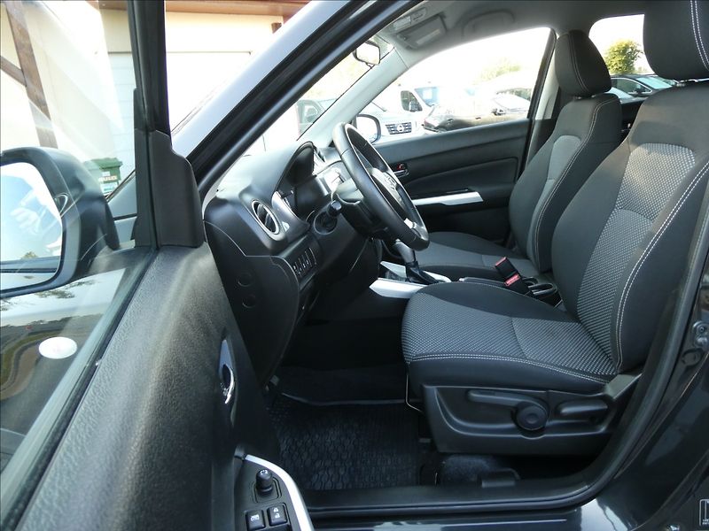 Suzuki Vitara 1,6 i 88kW AUTOMAT, serviska - fotka 21 z 45