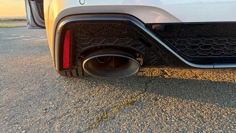 Audi RS 6 AVANT 4.0 TFSi 441 kW - fotka 12 z 12