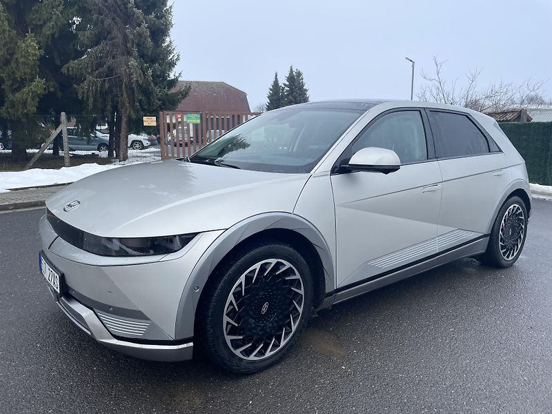 Hyundai Ioniq 5 (2021) 73 Kwh Style 4x4  ČR  - fotka 1 z 31