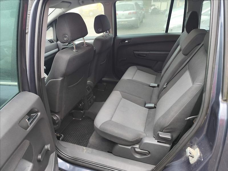 Opel Zafira 1,8   Vše plně funkční - fotka 8 z 14