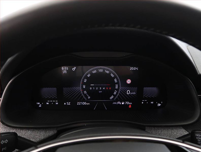 Škoda Kamiq (2025) Selection 1.0 TSI - fotka 11 z 25