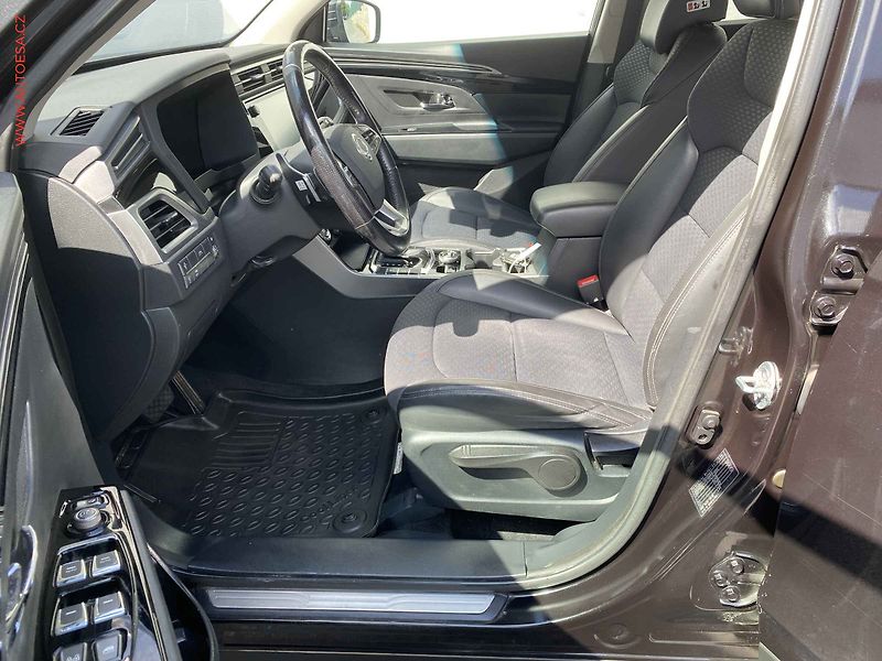 SsangYong Korando (2020) 1.5 T-GDi AWD, AT, TZ, navi - fotka 9 z 19