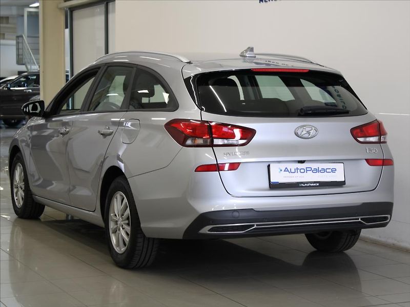 Hyundai i30 1,0 T-GDi 88kW 37tkm.Záruka ČR - fotka 3 z 23