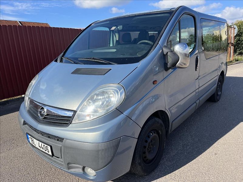 Opel Vivaro 2,5 CDTi 9.MÍST ROZVODY TAŽNÉ - fotka 1 z 37