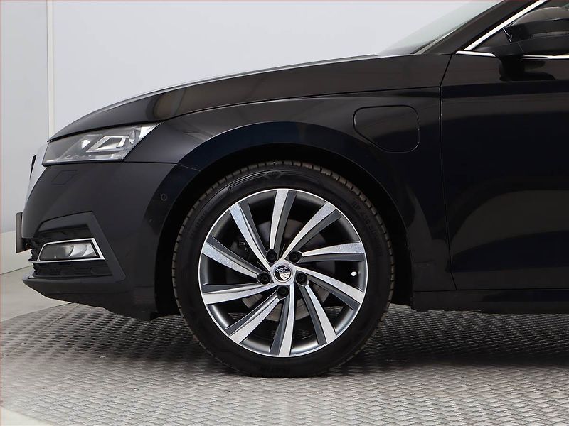 Škoda Octavia (2021) Style 1.4 TSI iV - fotka 13 z 24