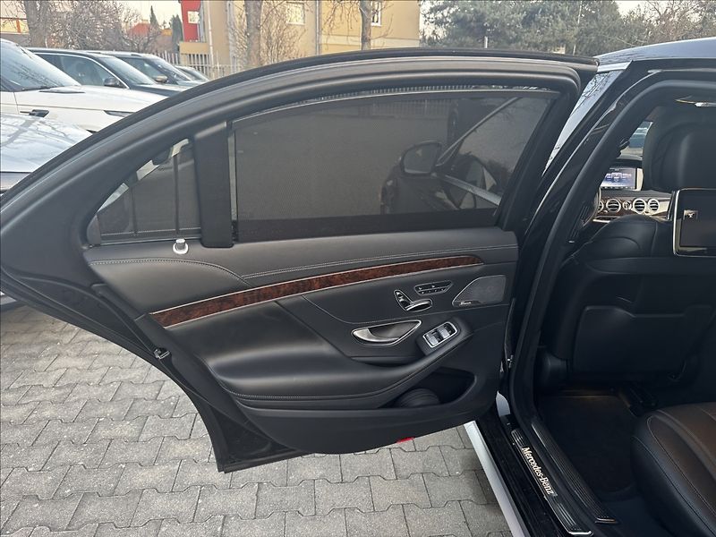 Mercedes-Benz Třídy S 500 L 4Matic AMG - fotka 14 z 28