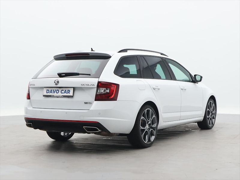 Škoda Octavia RS 2,0 TSI 169kW DSG 1.Maj. - fotka 7 z 33