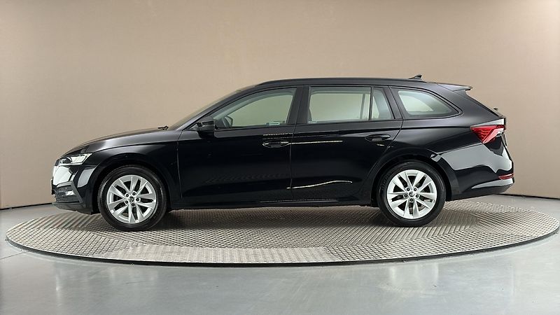 Škoda Octavia 2.0 TDI DSG Ambition Combi - fotka 4 z 23