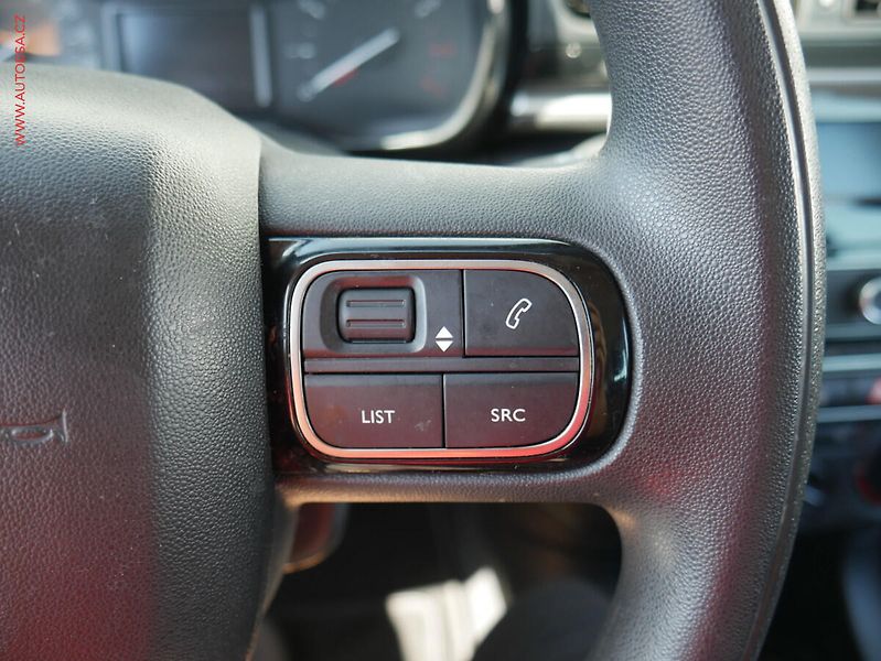 Citroën C3 (2019) 1.2i, 1.maj,ČR, AC, temp - fotka 13 z 21
