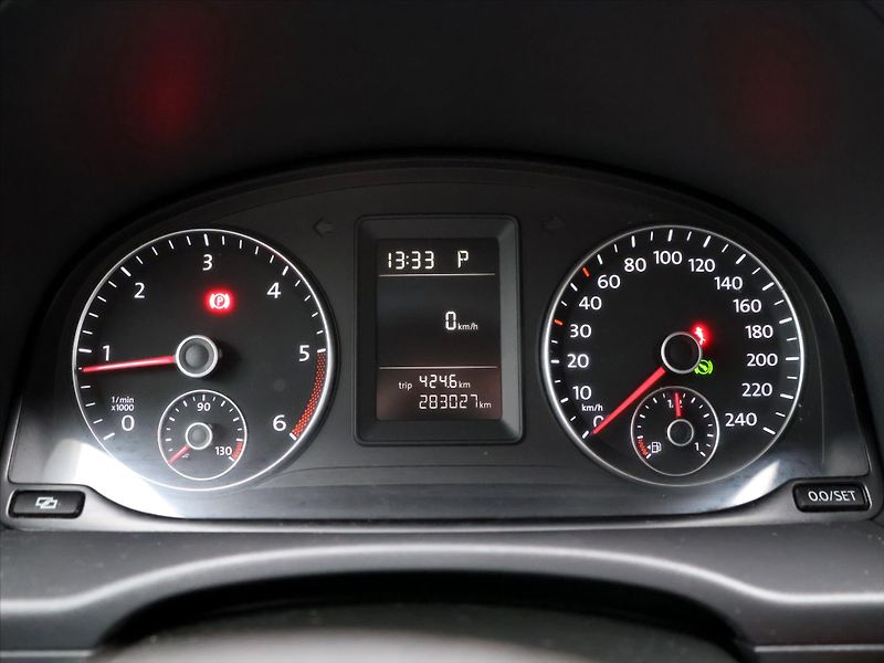 Volkswagen Caddy 1,6 TDI 75kW DSG Tažné Serv.Kn - fotka 17 z 34