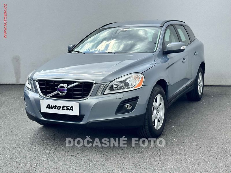 Volvo XC60 (2009) 2.4D AWD, AT, park.čidla - fotka 3 z 15
