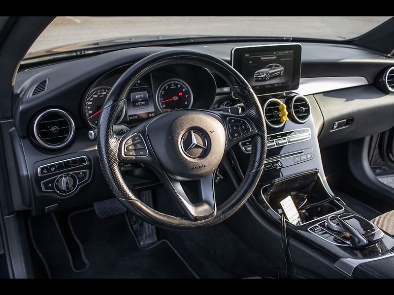 Mercedes-Benz Třídy C 4MATIC 2016 - fotka 8 z 30