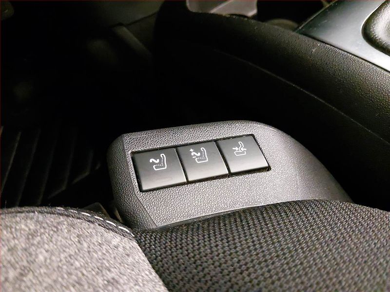 Citroën Grand C4 SpaceTourer (2019) 1.5 HDi, 7 míst, ČR,1.maj - fotka 19 z 23
