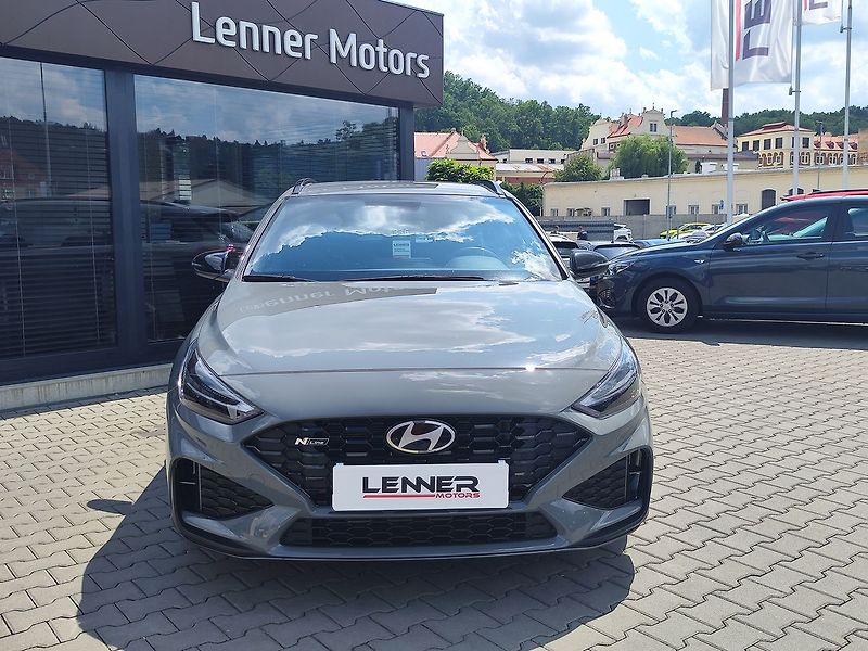 Hyundai i30 1.5 T-GDI/103kW N-Line DCT - fotka 2 z 32