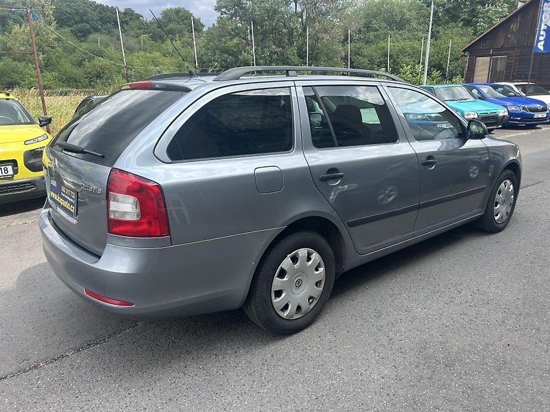 Škoda Octavia 2.0 TDI Champion Ambition Comb - fotka 10 z 30