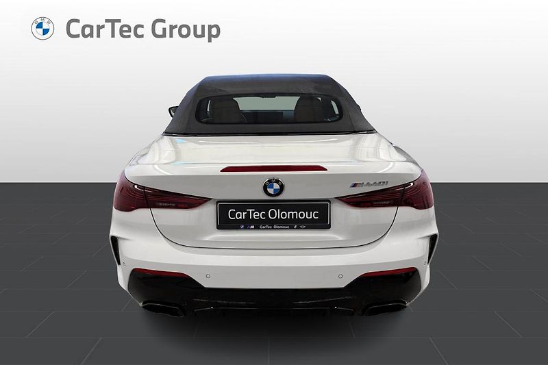 BMW Řada 4 M440i xDrive Convertible - fotka 6 z 9
