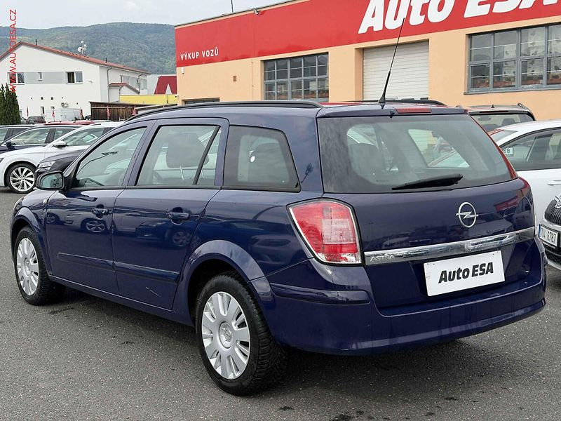 Opel Astra (2007) 1.4i 16V, ČR, AC, temp - fotka 5 z 14