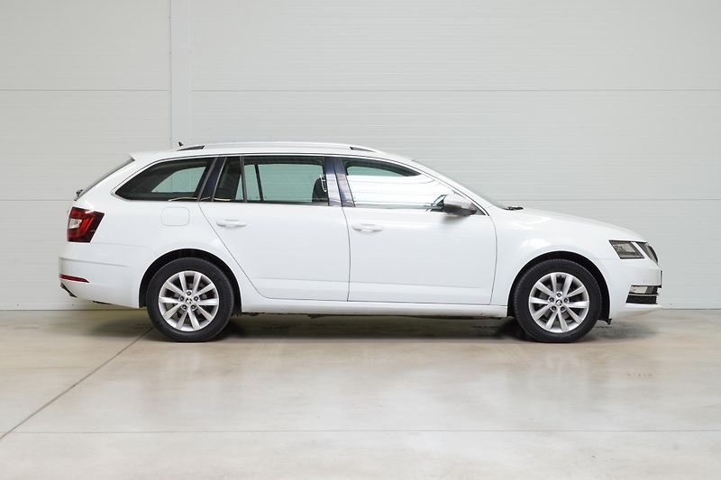 Škoda Octavia 1.6TDI,ČR,NAVI,Adaptivní temp. - fotka 4 z 32