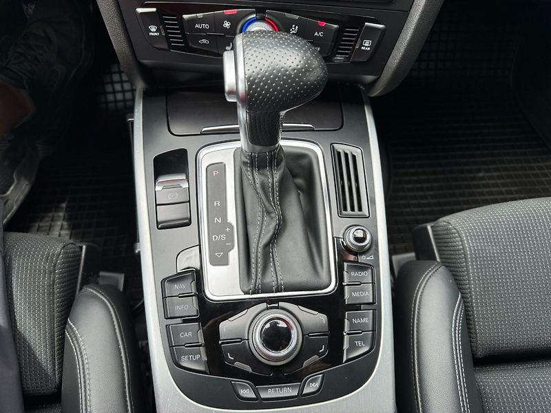 Audi A4 (2015) 2.0TDI S-Line Quattro - fotka 24 z 42