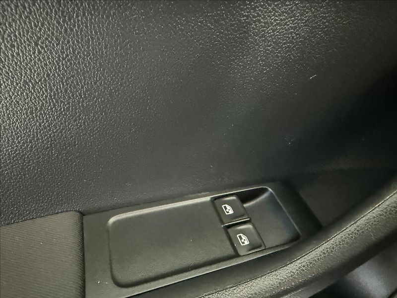 Škoda Fabia 1,2   TSI,SERVISKA,1.MAJ,Red&G - fotka 10 z 26