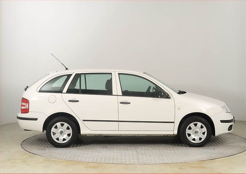 Škoda Fabia (2006) 1.4 16V, jezdí dobře - fotka 6 z 15