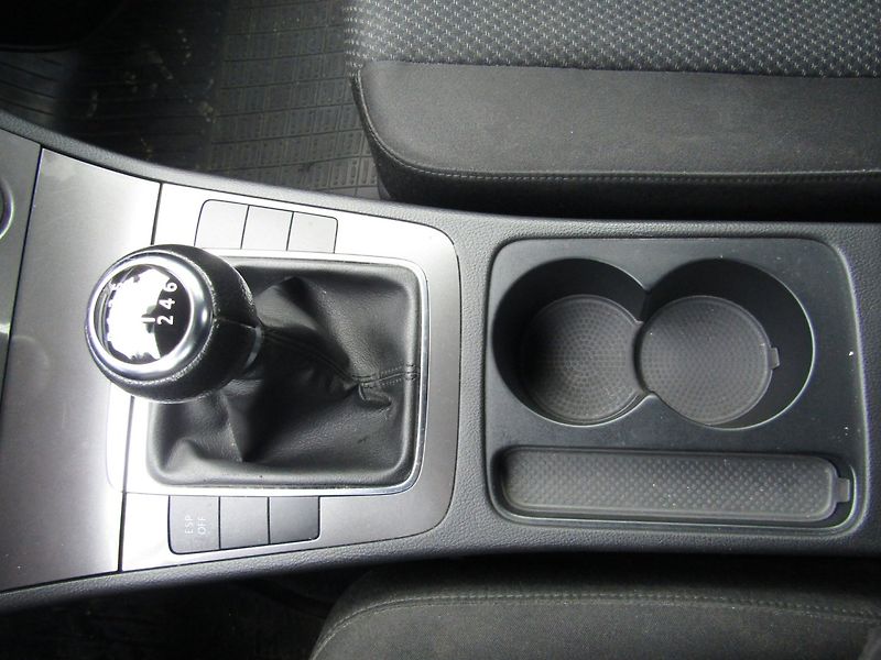 Volkswagen Passat (2008) 1.4 TSI 90kW - fotka 34 z 42
