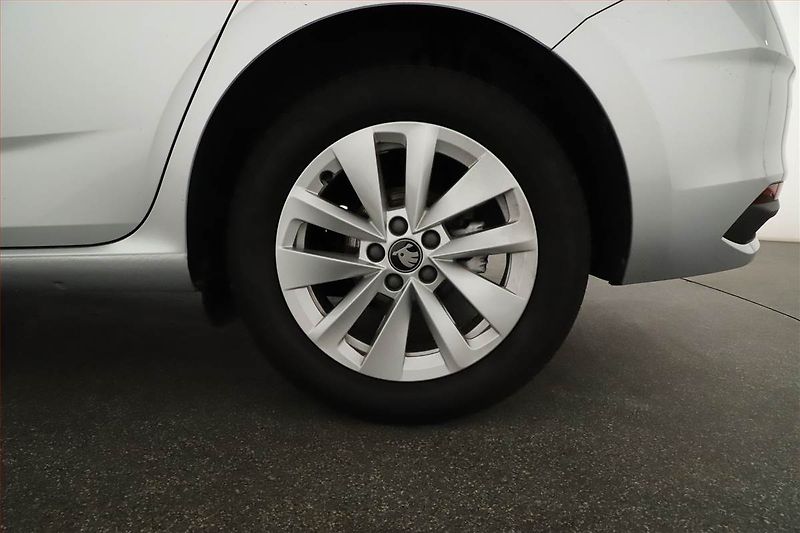 Škoda Scala (2025) 1.0 TSI, Top Selection, FullLe - fotka 12 z 20