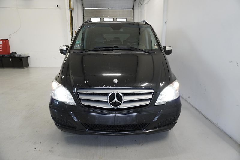 Mercedes-Benz Viano (2014) 3.0 CDi 165 kW LONG 8 MÍST - fotka 3 z 35