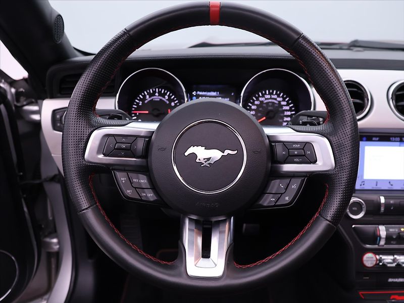 Ford Mustang 5,0 V8 310kW Aut. Remus DPH - fotka 23 z 40