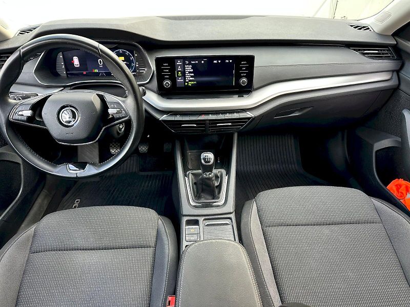 Škoda Octavia (2023) 2.0 TDI 85kW Ambition Combi - fotka 5 z 22