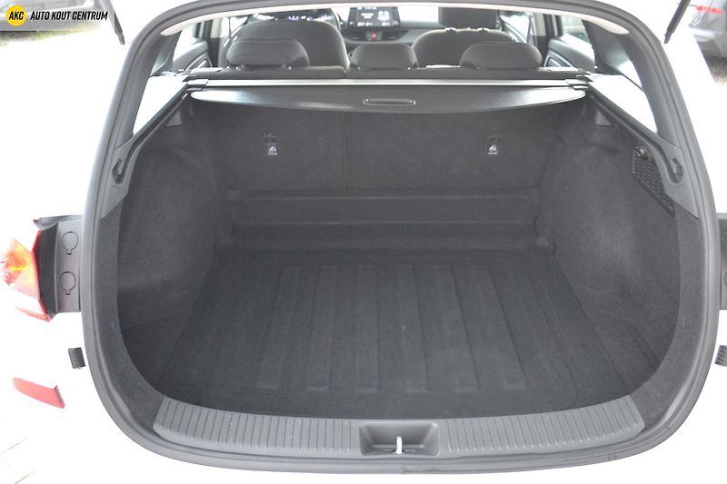 Hyundai i30 WG 1,5I MT COMFORT ALU16 - fotka 15 z 44