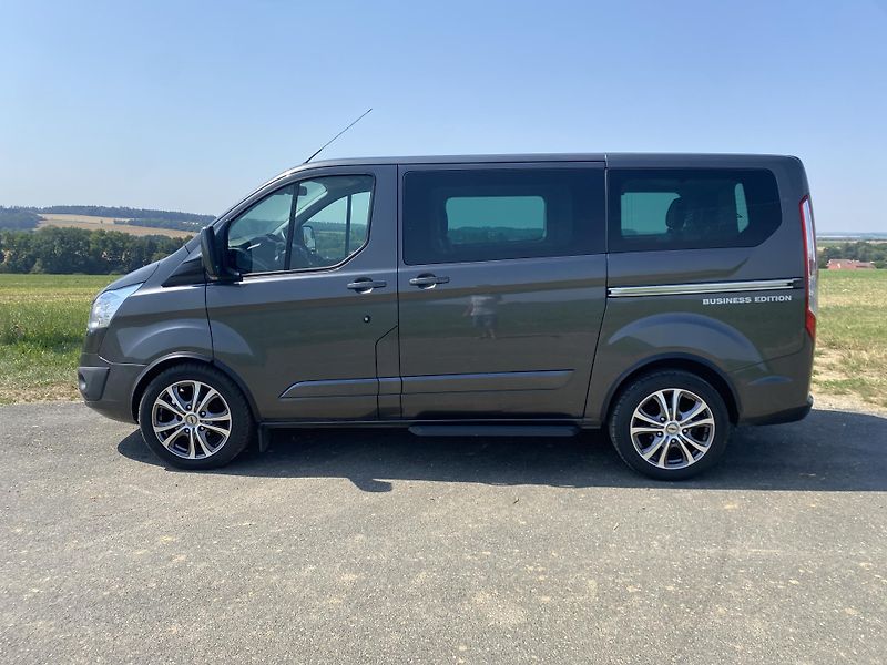 Ford Tourneo Custom (2015) Business Edition - fotka 8 z 30