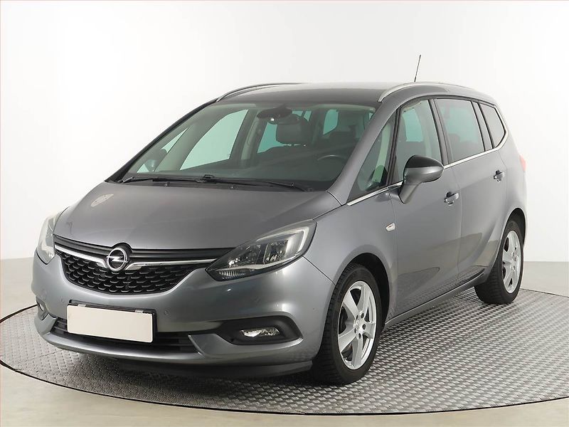 Opel Zafira (2017) 1.4 Turbo, LPG, 7 míst - fotka 2 z 21