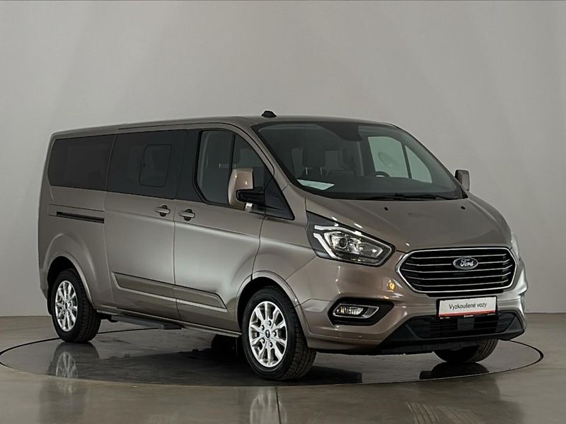 Ford Tourneo Custom TitaniumL2 - fotka 14 z 27