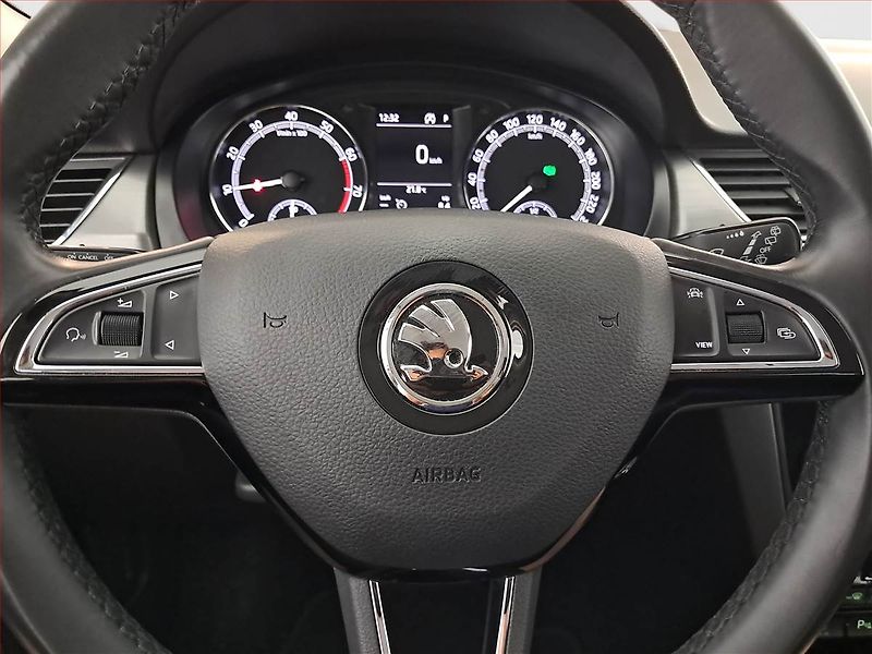 Škoda Rapid (2018) Style Plus 1.0 TSI, Automat - fotka 17 z 19