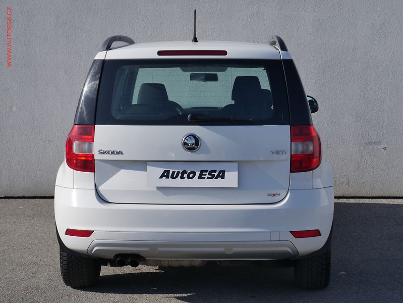 Škoda Yeti (2014) 2.0 TDi 4x4, ČR, AC, zmk - fotka 5 z 14