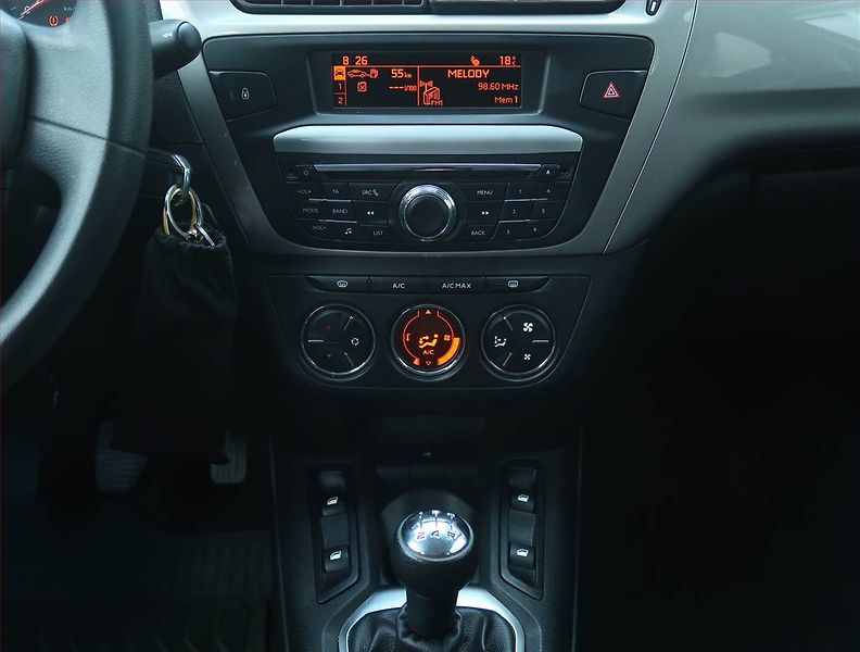 Citroën C-Elysée (2016) 1.2 PureTech, Serv.kniha - fotka 12 z 15