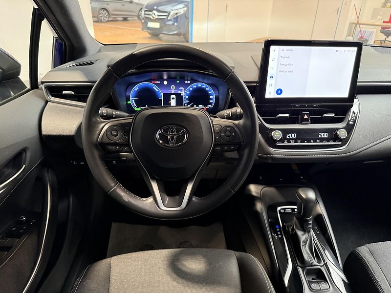 Toyota Corolla 2.0 Hybrid e-CVT Comfort Touri - fotka 6 z 13