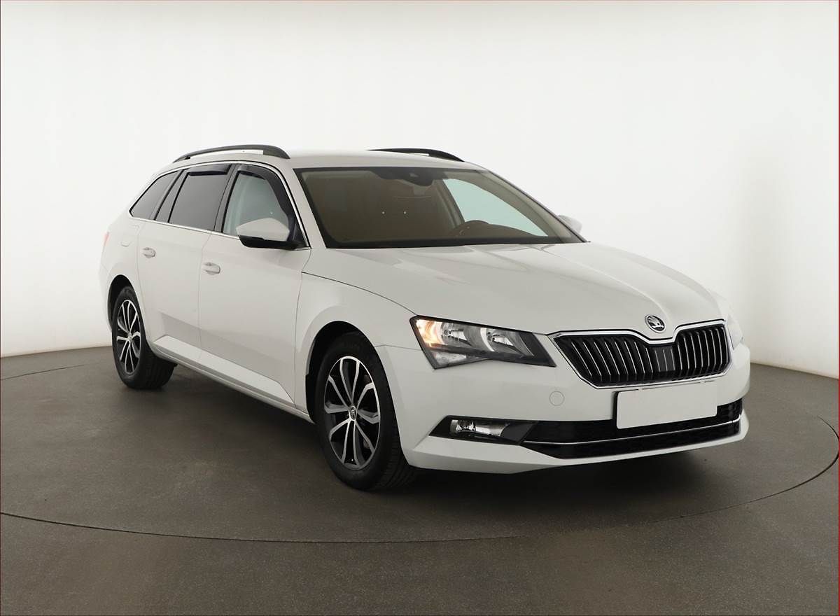 Škoda Superb 2.0 TDI, Navi, Tempomat