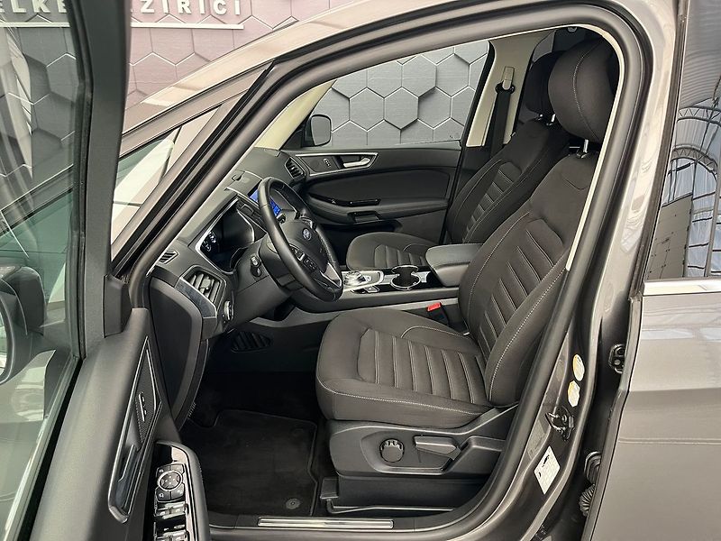 Ford Galaxy 2.5 HEV Titanium 7míst - fotka 27 z 67