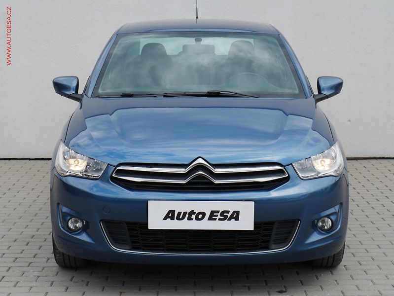 Citroën C-Elysée (2015) 1.6 HDi, ČR, AC, tempo, park - fotka 2 z 15