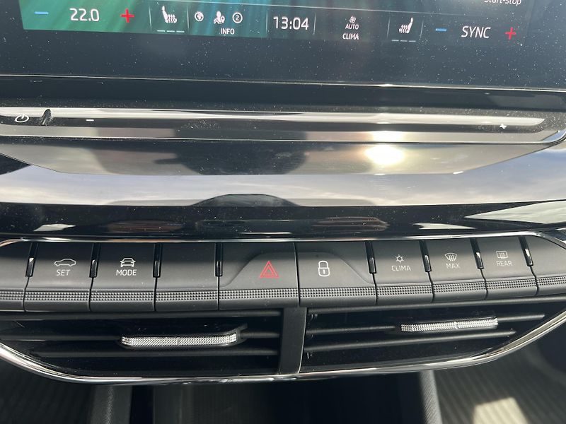 Škoda Octavia (2022) 1,5 TSi110kWSTYLEDSG REZERVACE - fotka 20 z 34