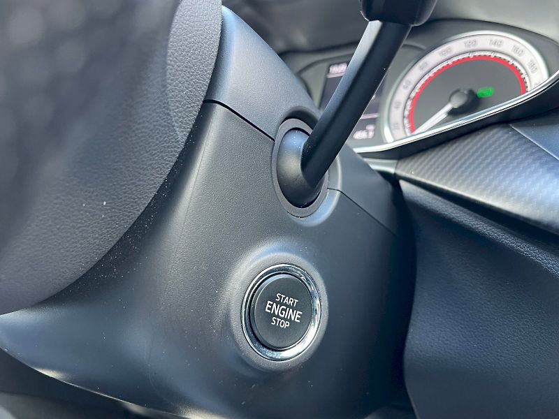 Škoda Kamiq (2023) 1.0 TSI 81 kW Monte Carlo DSG - fotka 16 z 32