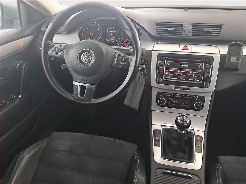 Volkswagen Passat CC (2010) 2.0 TDI, Navi, Xenony - fotka 7 z 24