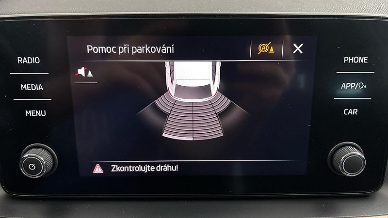 Škoda Scala 1.5 TSI DSG Style - fotka 12 z 26