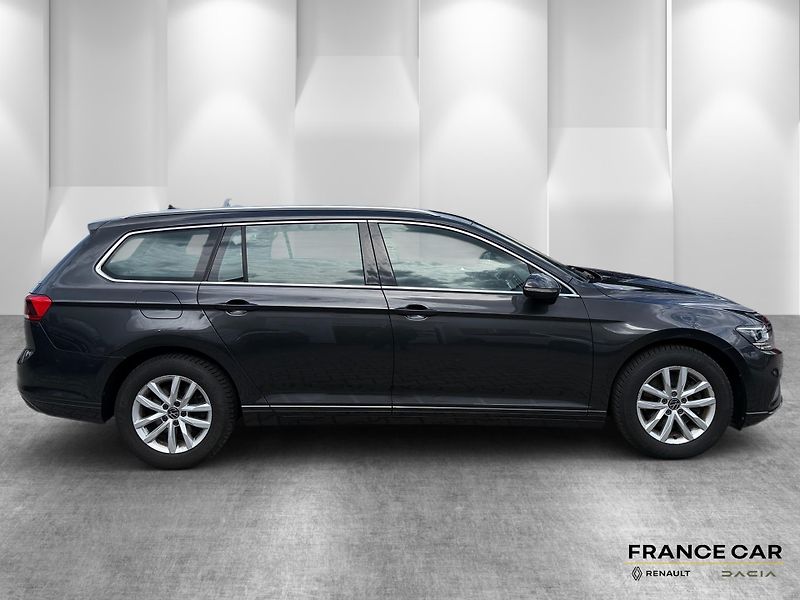 Volkswagen Passat (2023) 1,5 TSi 110 kW Business  - fotka 4 z 24