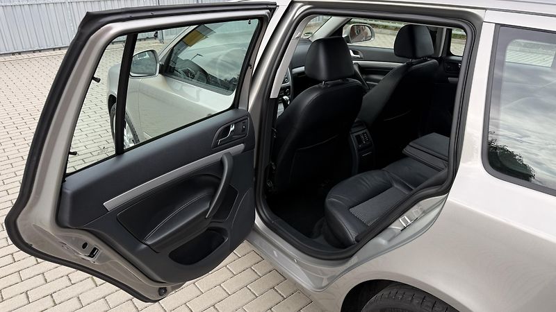 Škoda Octavia 1.4TSi*90kW*ELEGANCE PLUS*TOP* - fotka 12 z 25